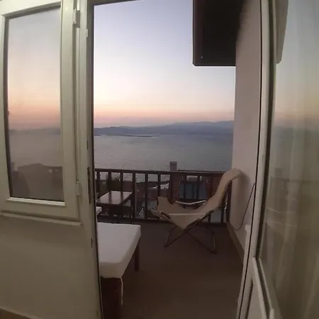 度假居 Havuzlu Sitede Deniz Manzarali